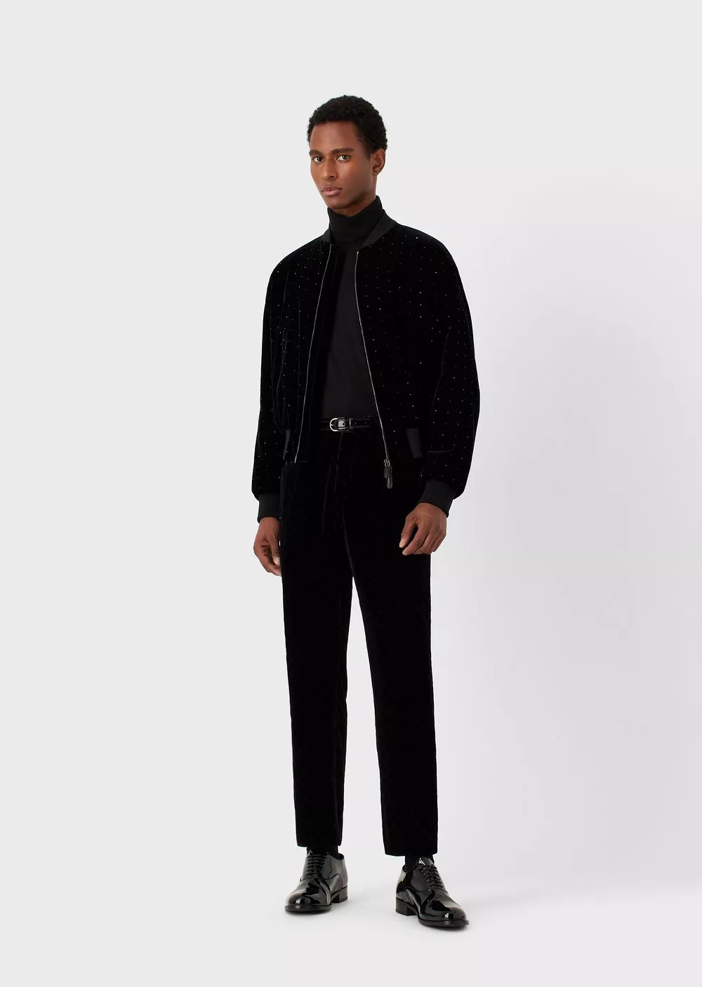 ◆GIORGIO ARMANI 20AW◆ パイピングベルベットジャケット ◆黒 Giorgio'S Velvet Bomber Jacket With Rhinestone Details by