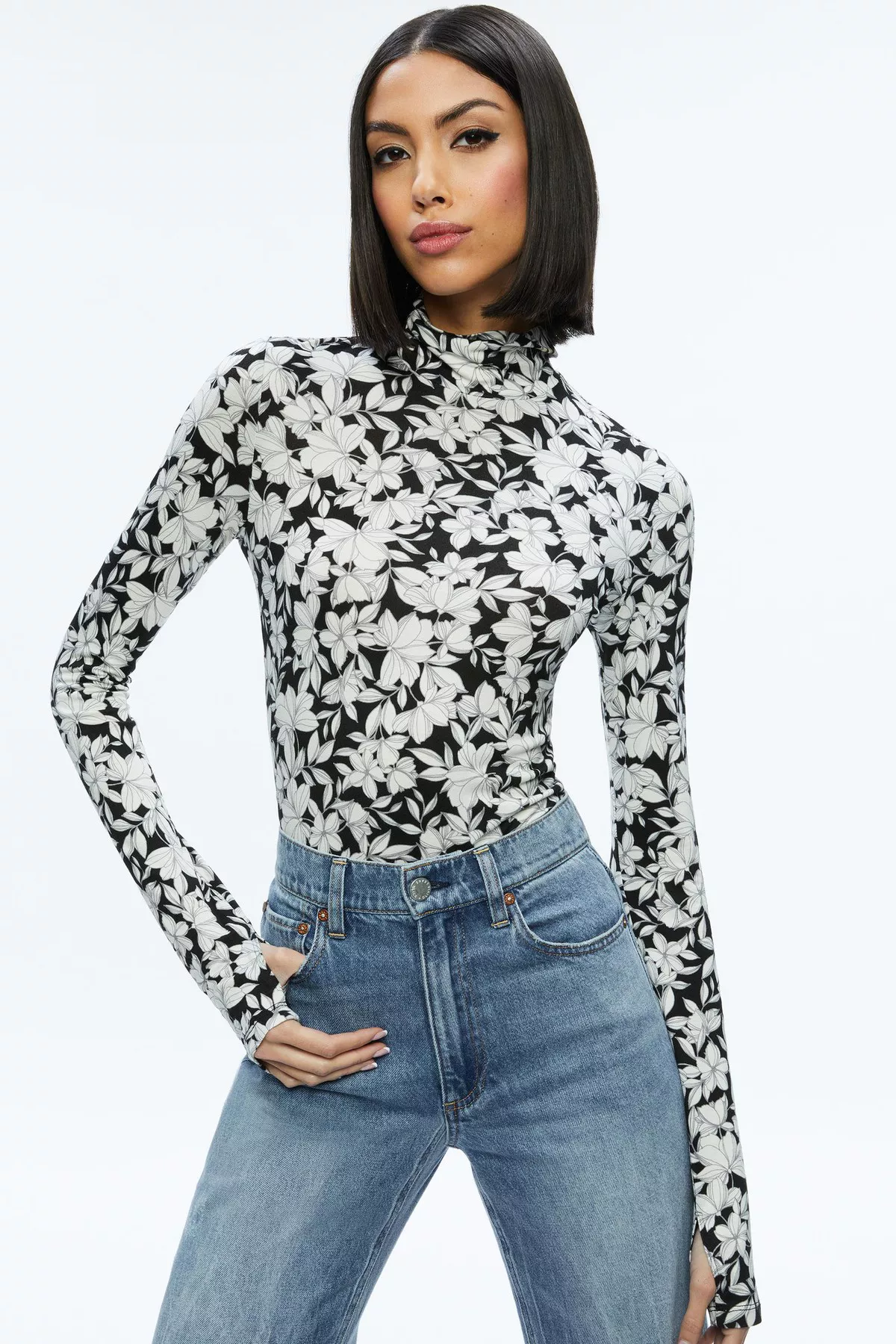 Alice+Olivia - 美品 Alice + Olivia 総柄 タートルネック 長袖カットソー Delaina Turtleneck Top by Alice + Olivia at THE MILE