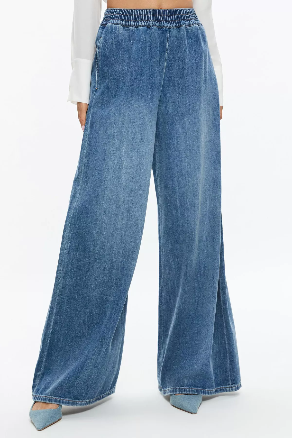Kenley Denim Palazzo Pant by alice + olivia at THE MILE