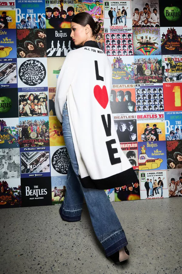 アリス&オリビア　ビートルズ Alice + Olivia's Limited-Edition Beatles Collection Launch
