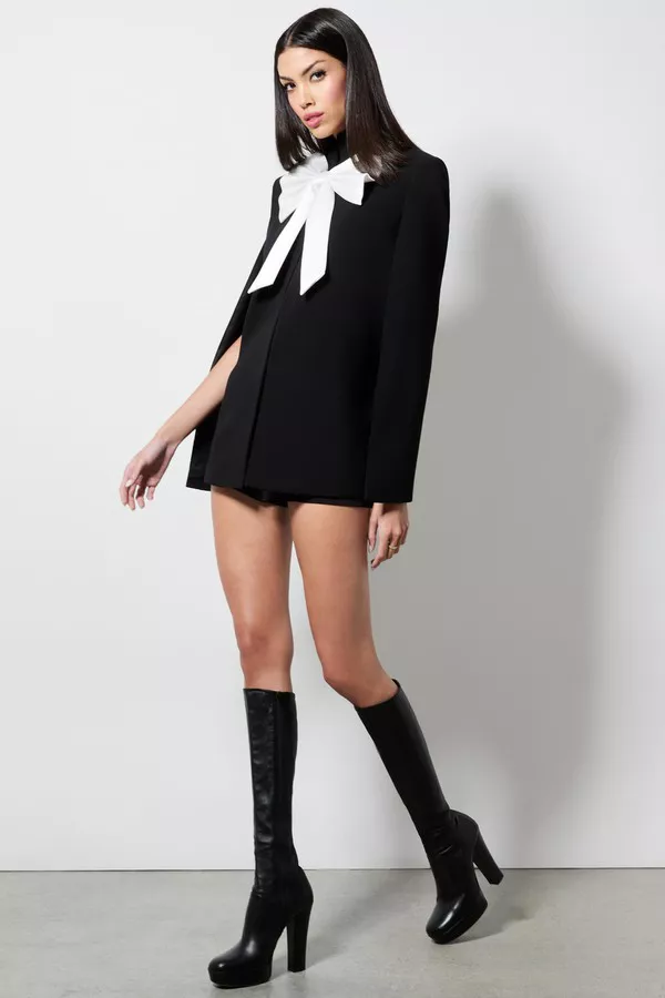 Alice+Olivia ★【ケープ】PHILIPPA BOW CAPE エレガントな一着 Alice + Olivia Philippa Bow Cape Jacket | Nordstrom