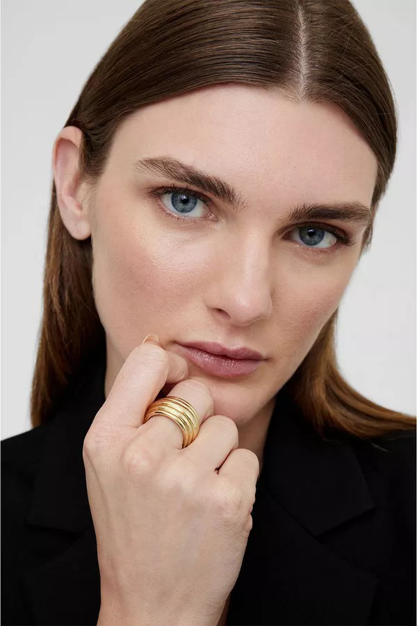 【関税込み】Chunky Ribbed Ring  Gold Ring - ANINE BING - 14 Anine Bing Chunky Ribbed Ring Ring In Gold | ModeSens