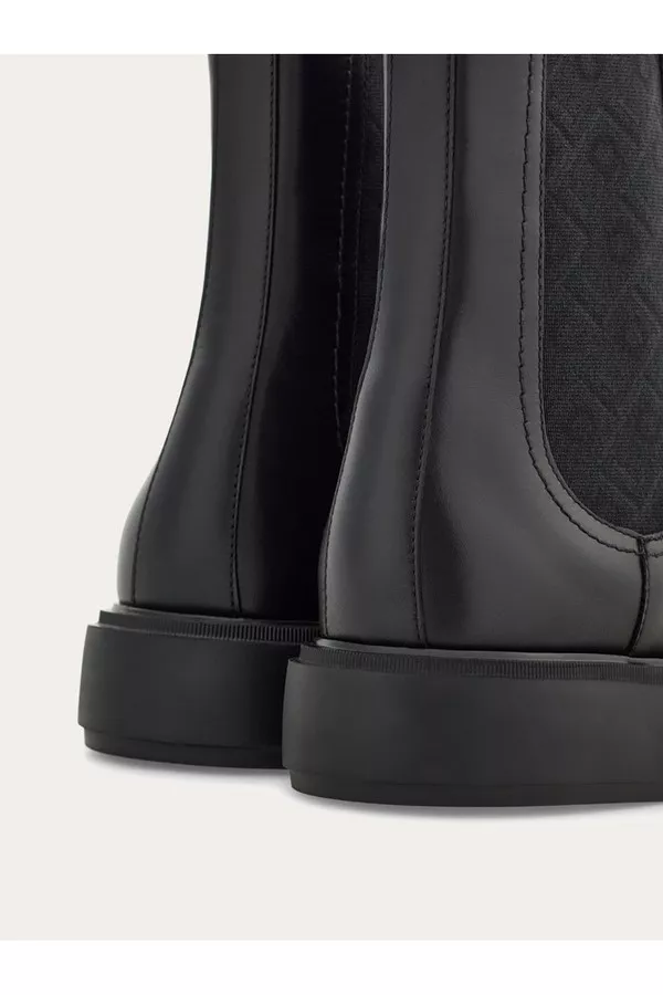 【関税込み】Ferragamo ブラック ハイ ナッパ ストレッチ ブーツ Ferragamo☆関税込 メンズローファー FRONT 4 NERO 0713330