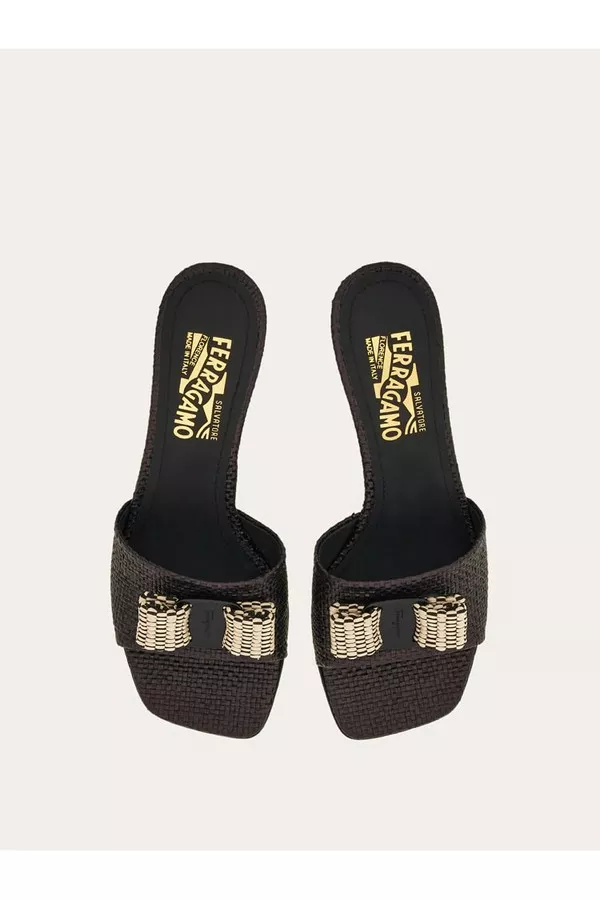 【SALVATORE FERRAGAMO】VARA BOW SLIDE Ferragamo Salvatore Ferragamo Ladies Black Patent Calfskin