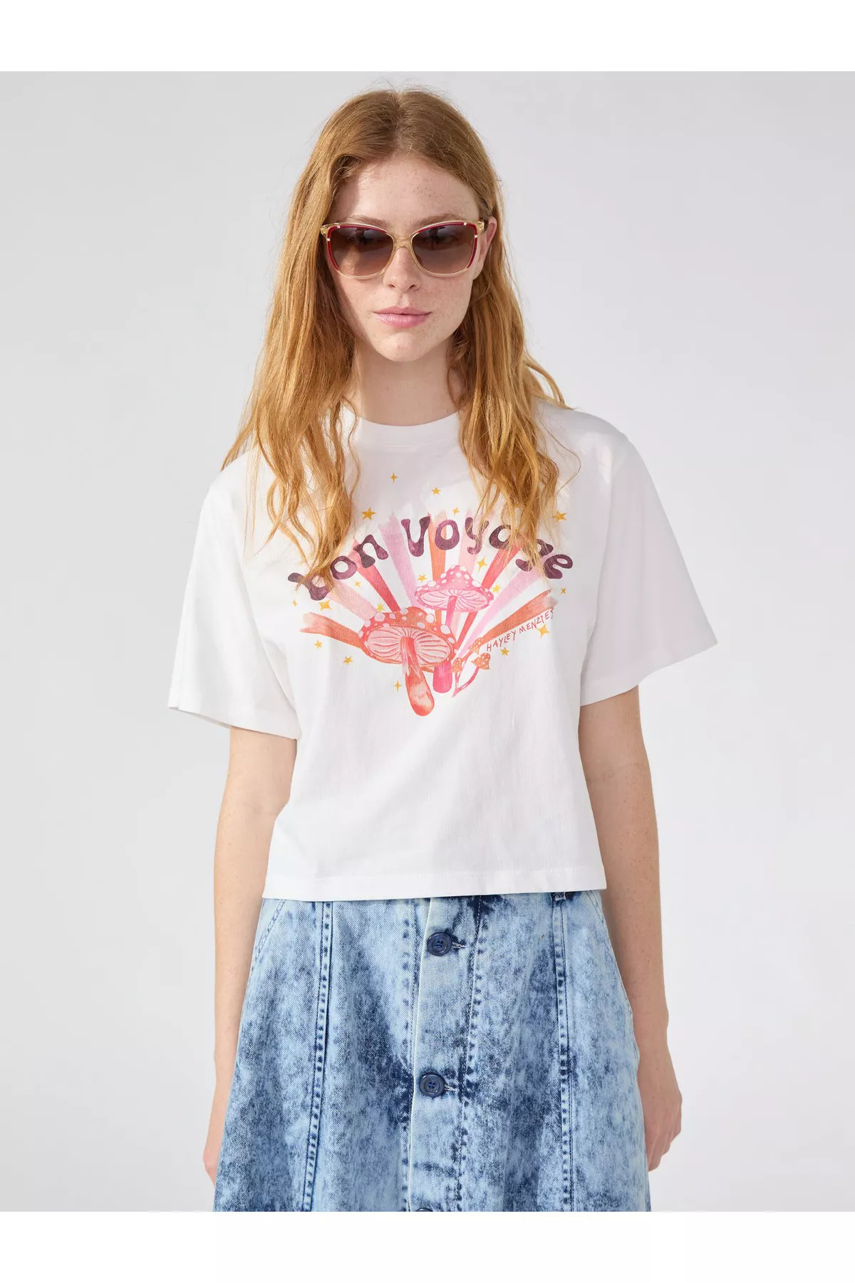 ◆SATUR◆ W Bon Voyage Slim Fit Crop T-Shirt White satur SATUR (W) BON VOYAGE SLIM FIT CROP T-SHIRT (WHITE