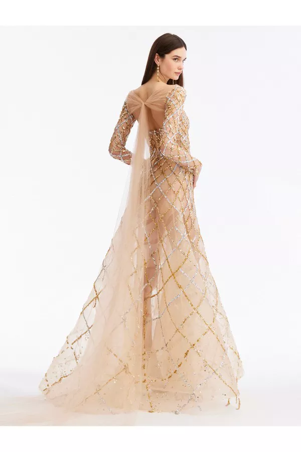 Sequin & Paillette Grid Embroidered Gown by Oscar de la Renta at... Sequin & Paillette Grid Embroidered Gown by Oscar de la Renta at...