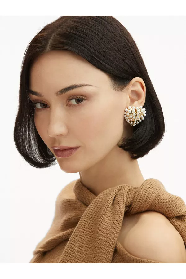 Pearl Heart Clip-On Earrings by Oscar de la Renta at THE MILE