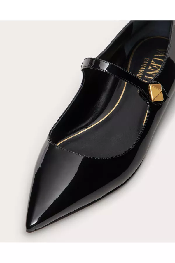 VALENTINO の靴♪ ★ TIP TOE BALLERINA★ 多色 Valentino Garavani Tiptoe Patent Leather Ballet Flats by