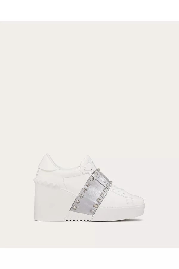 【VALENTINO】オープンディスコ カーフ ウェッジスニーカー 85MM Open Disco Wedge Sneaker In Calfskin 85 Mm for Woman in