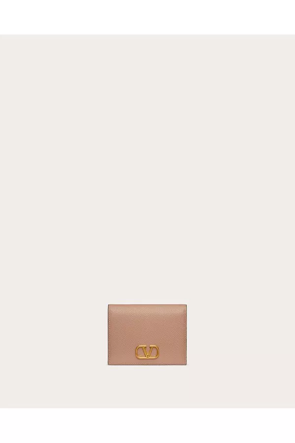 折りたたみ財布 VLOGO SIGNATURE COMPACT WALLET IN GRAINY LEATHER Compact Vlogo Signature Grainy Calfskin Wallet for Woman in