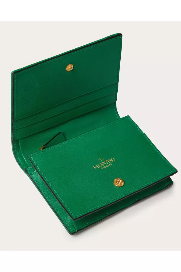 【VALENTINO】ROMAN STUD WALLET Small Nappa Roman Stud Wallet for Woman in Black | Valentino US