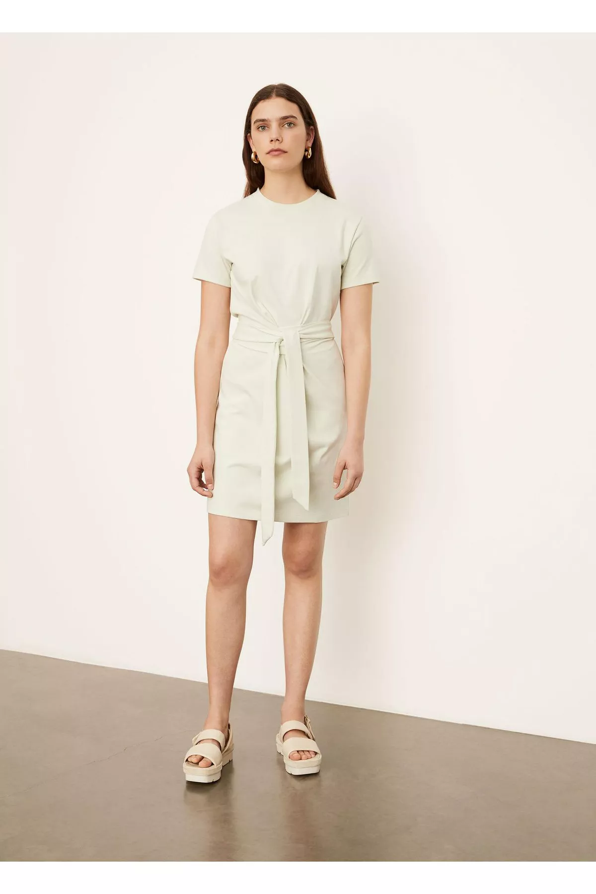 black midi short sleeve dress Co Women's Short Sleeve Belted Dress - Black