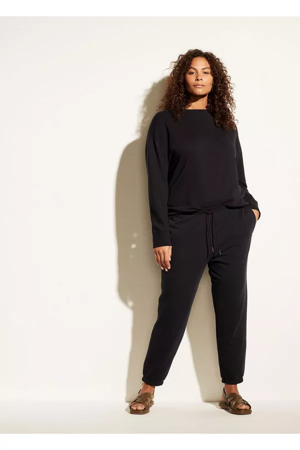 Essential Jogger by Vince at THE MILE